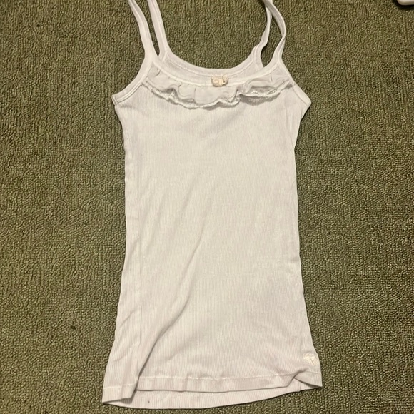 Kids Abercrombie shirt size Small.Worn once,I just don’t like the style on me - Picture 1 of 3